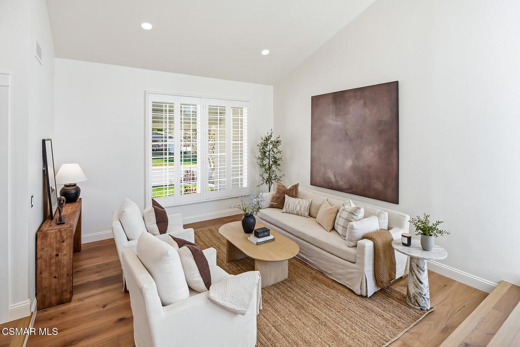 1944 Stonesgate Street