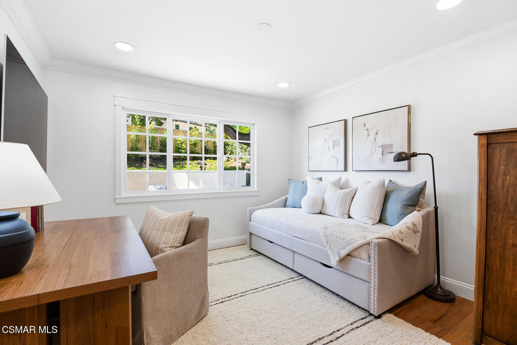 1944 Stonesgate Street