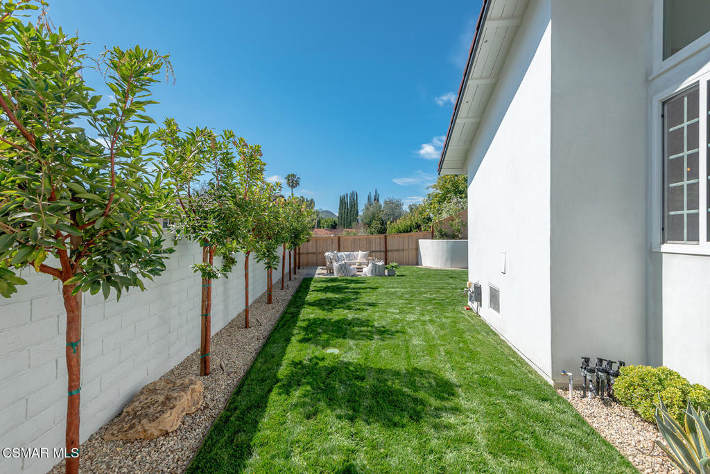 1944 Stonesgate Street