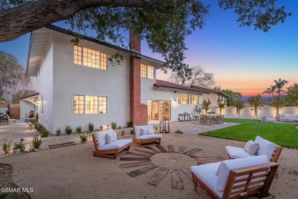 1944 Stonesgate Street