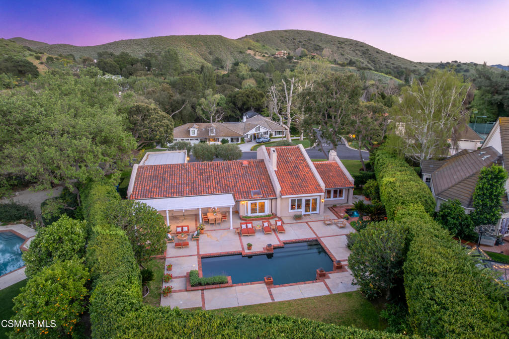 4011 Cresthaven Drive