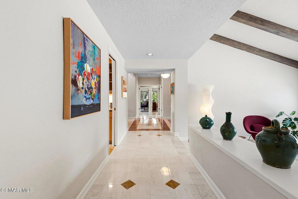 4011 Cresthaven Drive