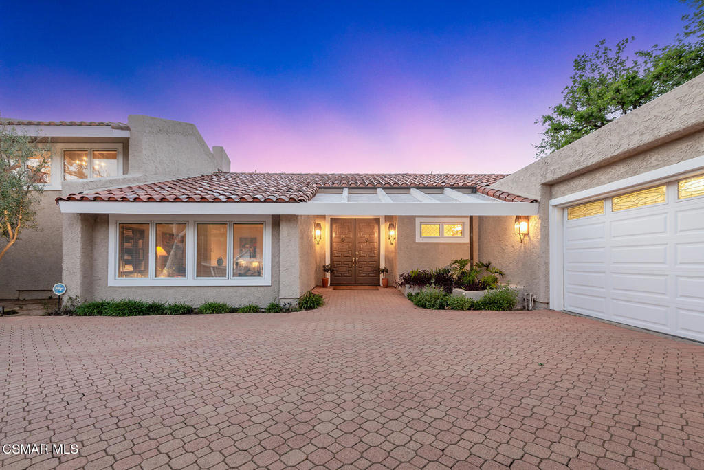 4011 Cresthaven Drive