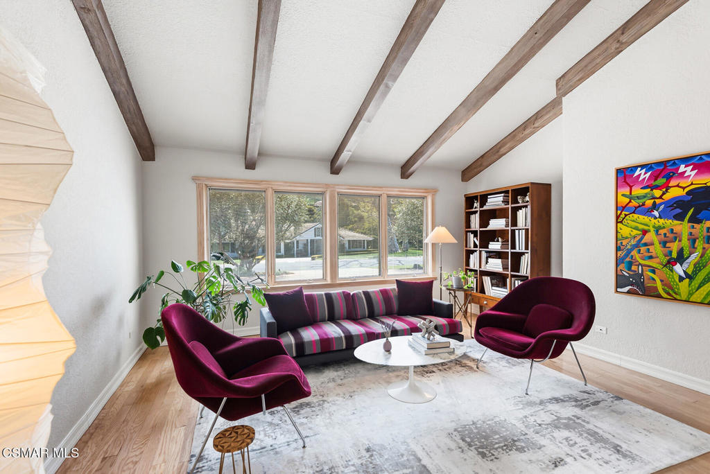 4011 Cresthaven Drive