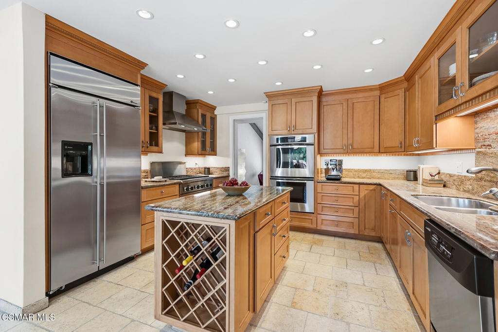 4011 Cresthaven Drive