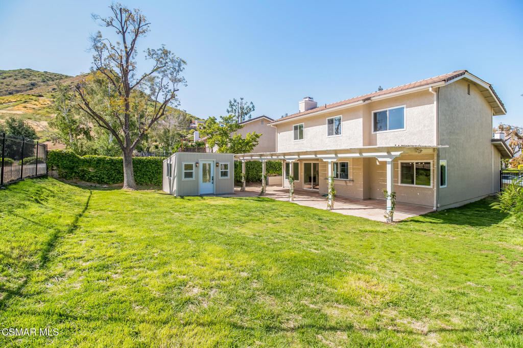 6823 Castle Peak Drive