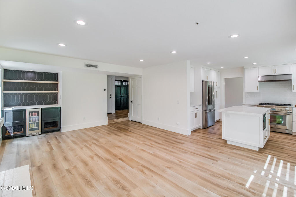 6823 Castle Peak Drive