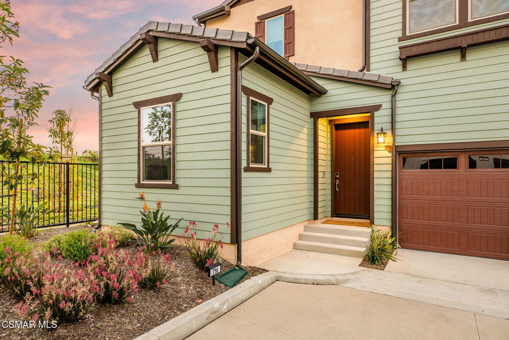 716 Edward Scholle Drive