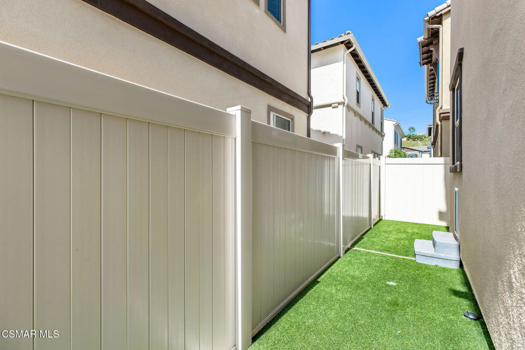 716 Edward Scholle Drive