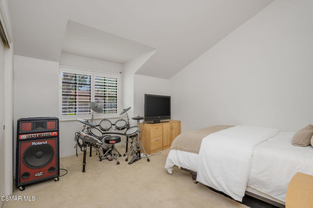 2944 Shadow Brook Lane