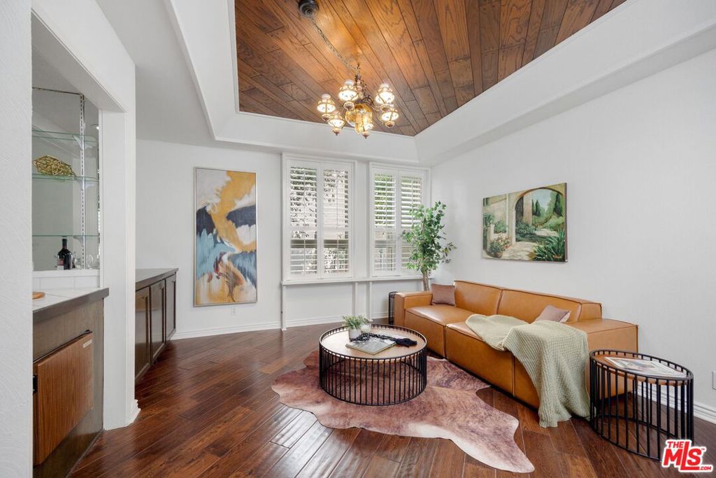 5333 Zelzah Avenue 139