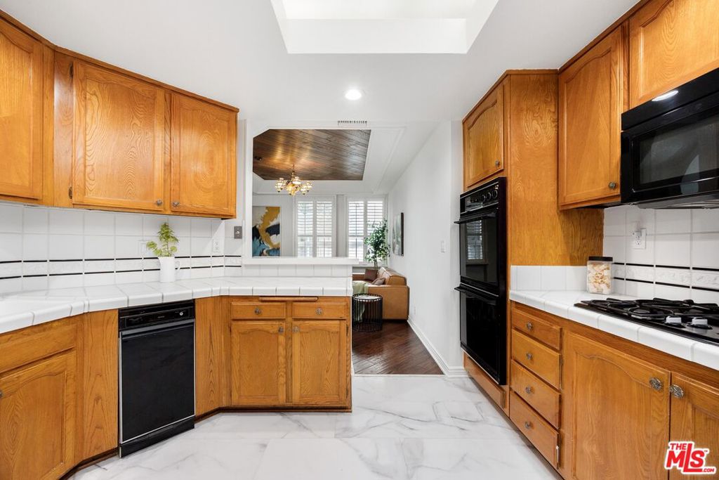 5333 Zelzah Avenue 139