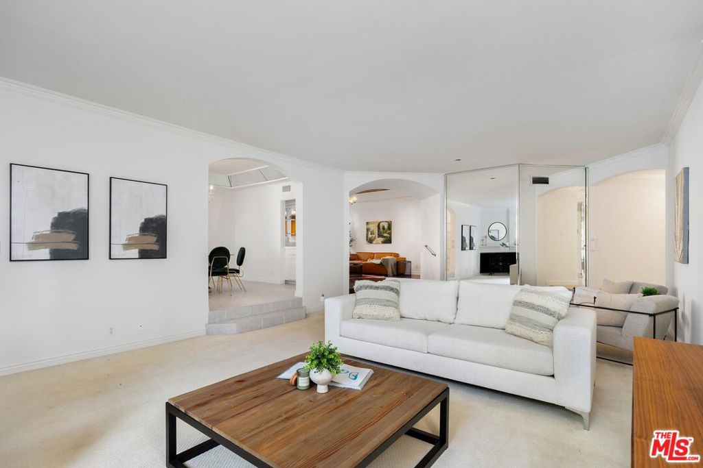 5333 Zelzah Avenue 139