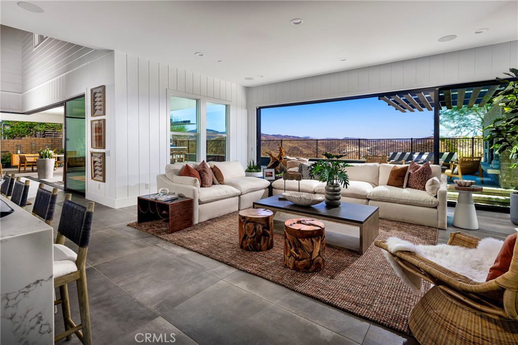 29900 N Camino Los Robles