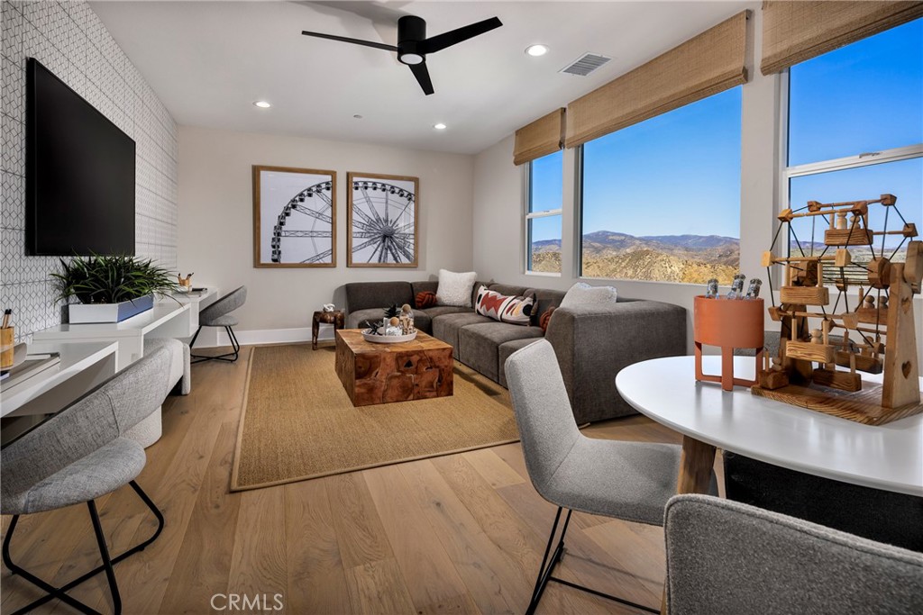 29900 N Camino Los Robles