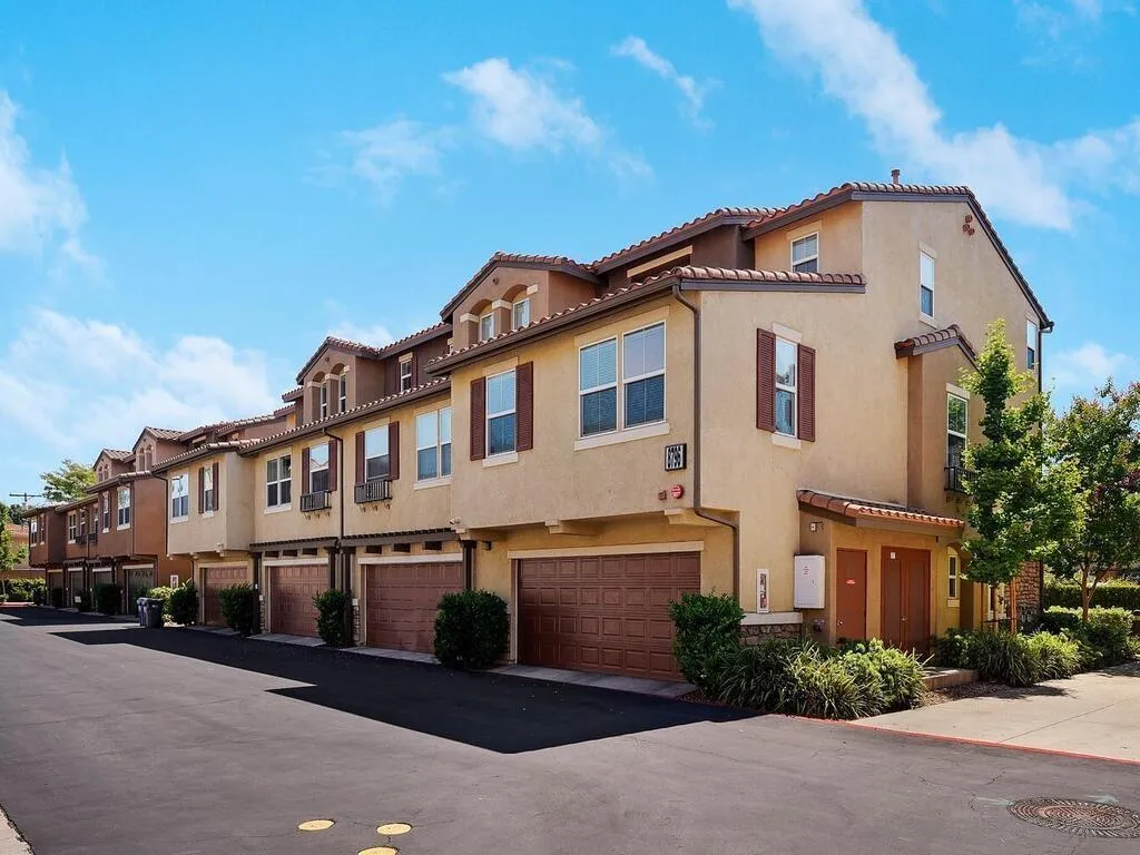 8796 Aspenglow Pl Unit 3