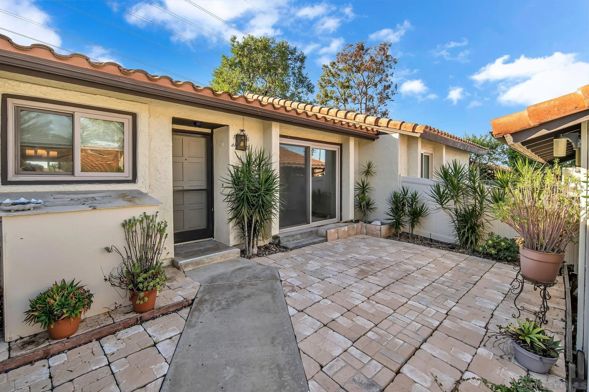 1809 Pleasantdale Dr