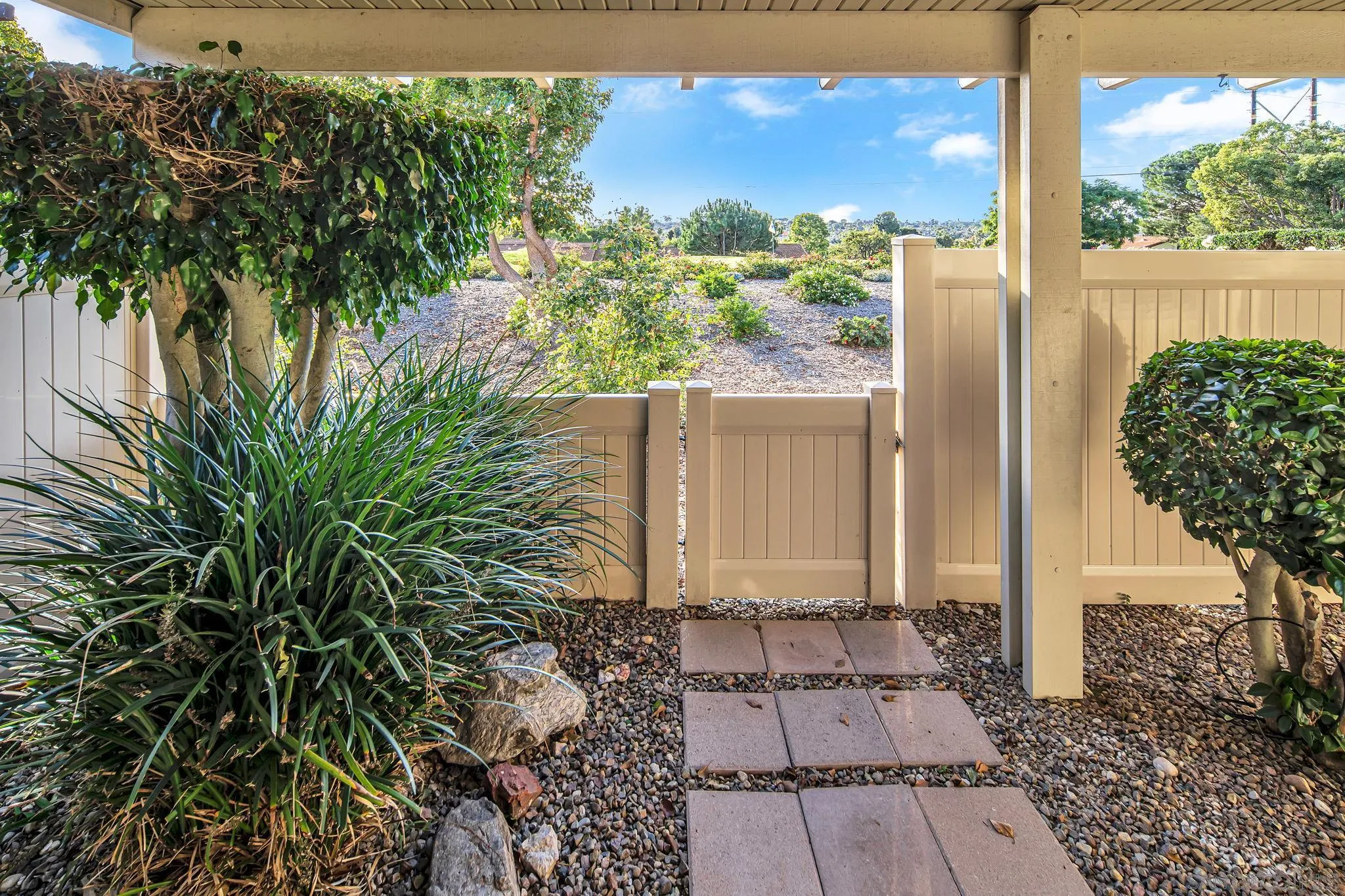 1809 Pleasantdale Dr