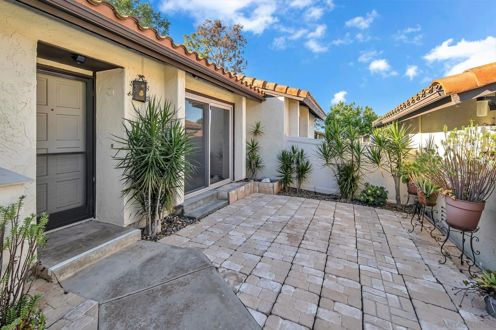 1809 Pleasantdale Dr