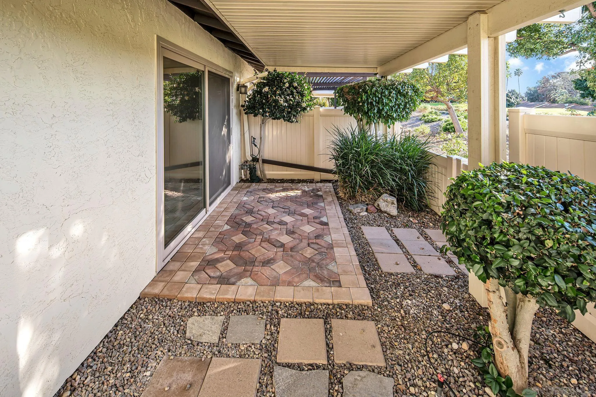 1809 Pleasantdale Dr