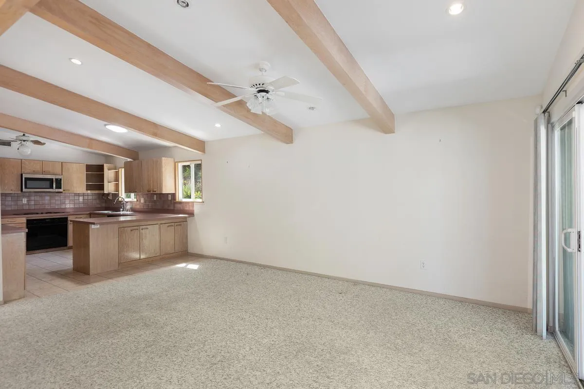 4909 Pacifica Dr