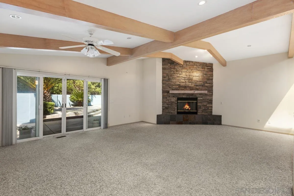 4909 Pacifica Dr