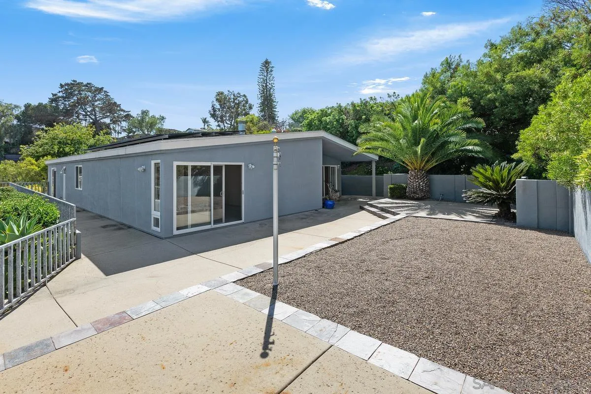 4909 Pacifica Dr