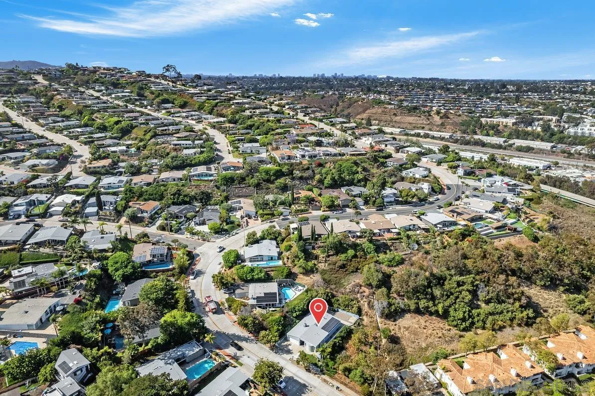 4909 Pacifica Dr
