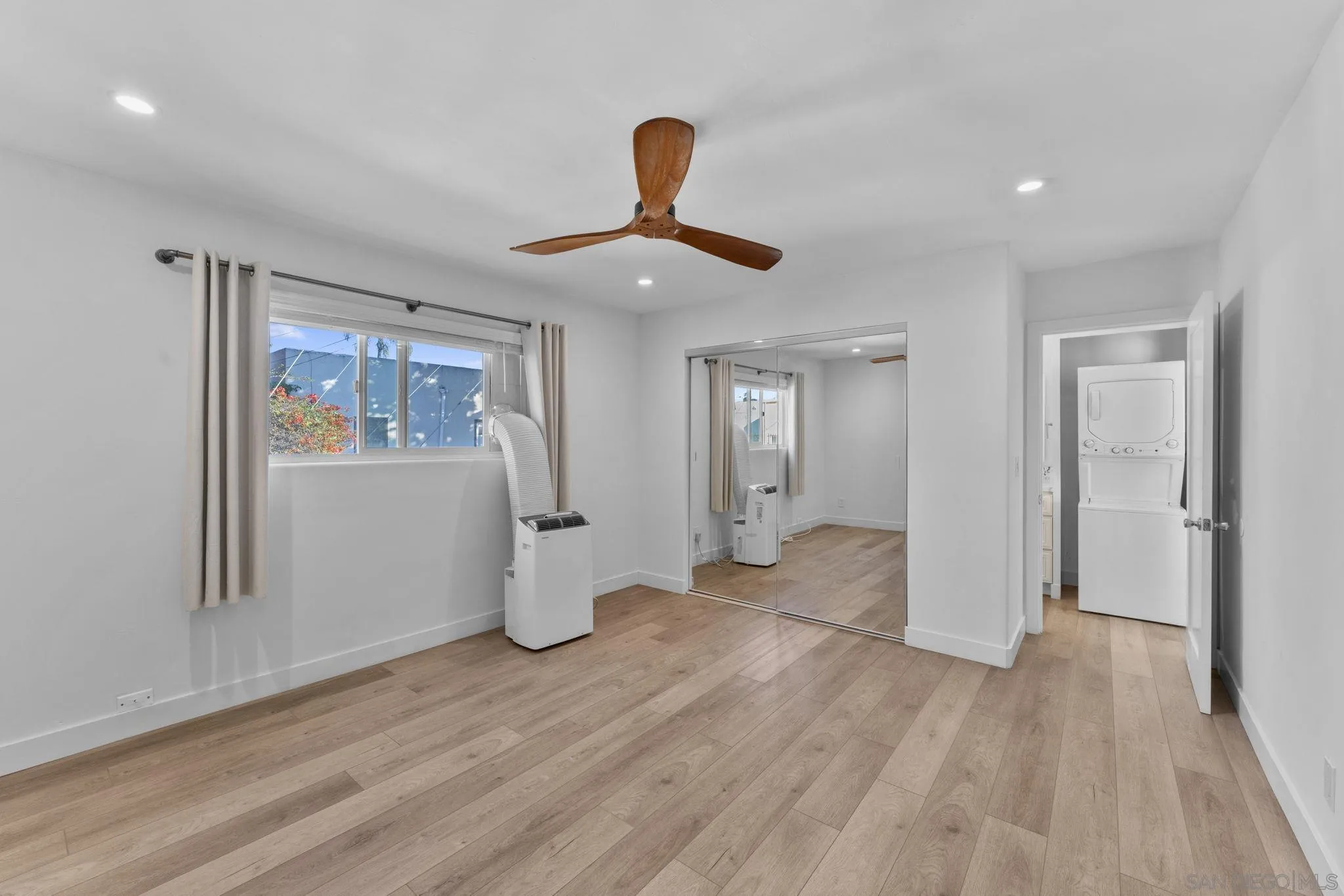 4673 Terrace Dr Unit Unit B