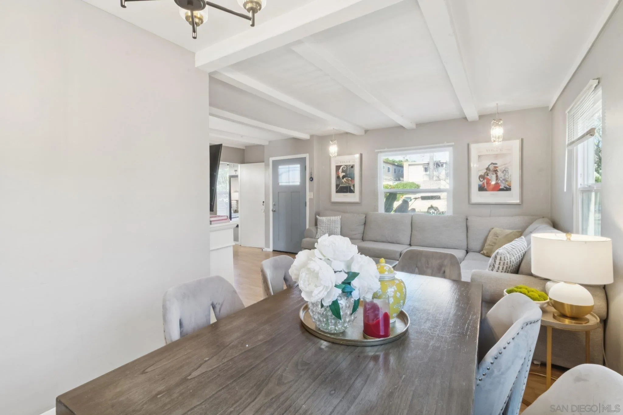 819-21 Tourmaline St