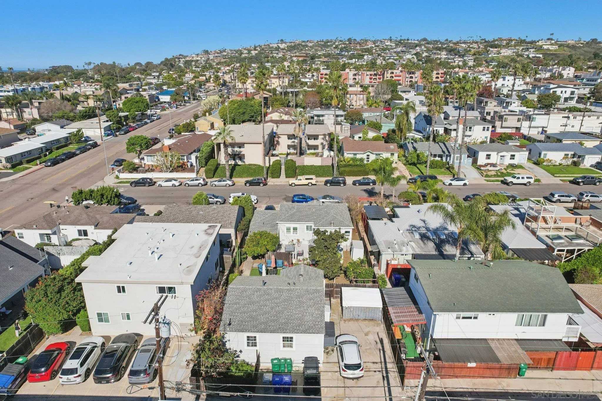 819-21 Tourmaline St