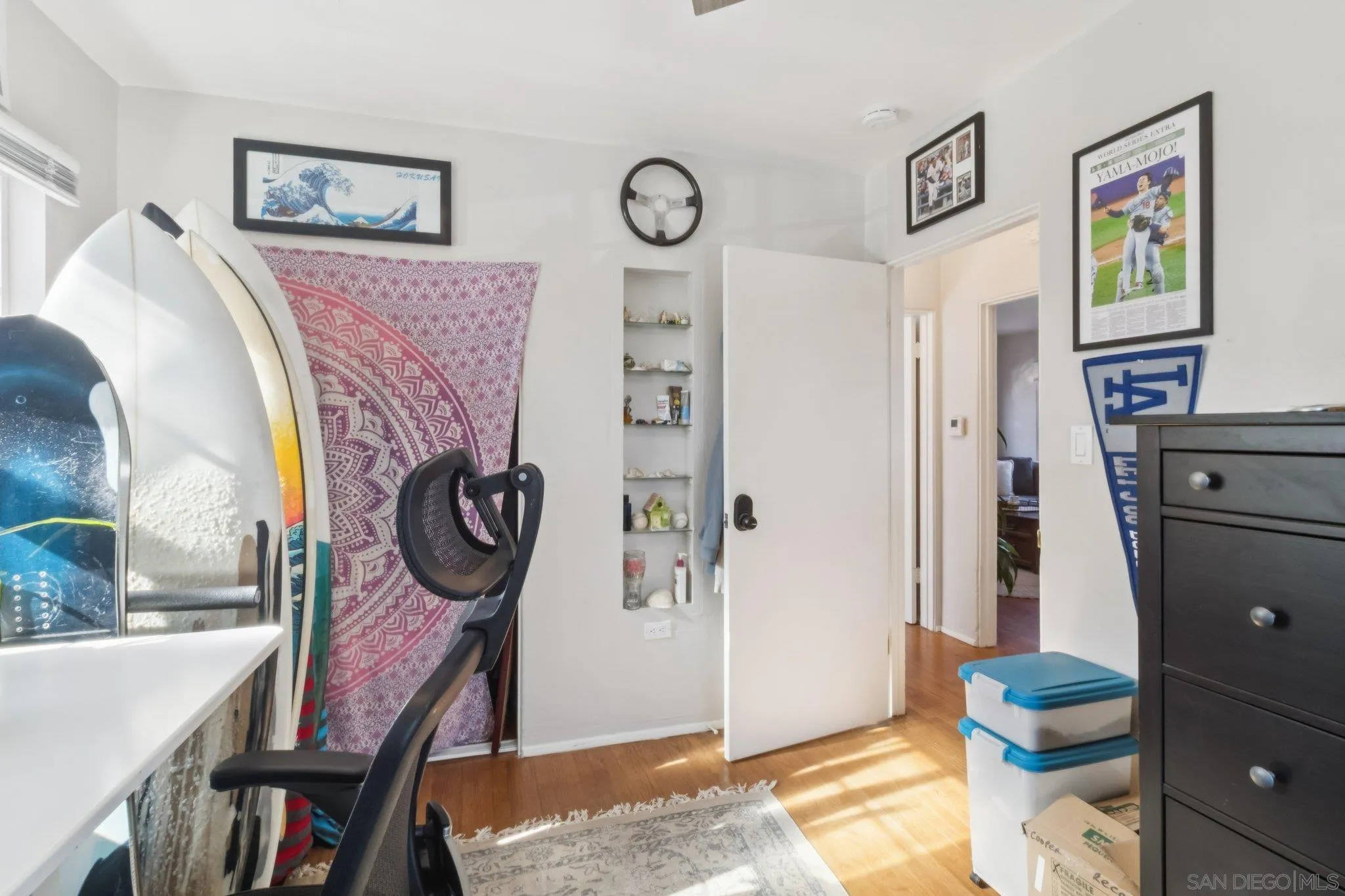 819-21 Tourmaline St