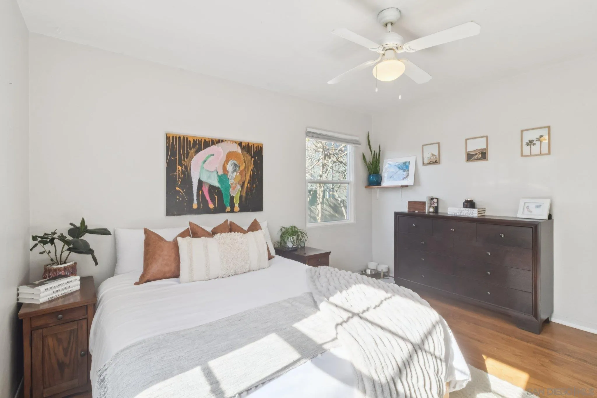 819-21 Tourmaline St