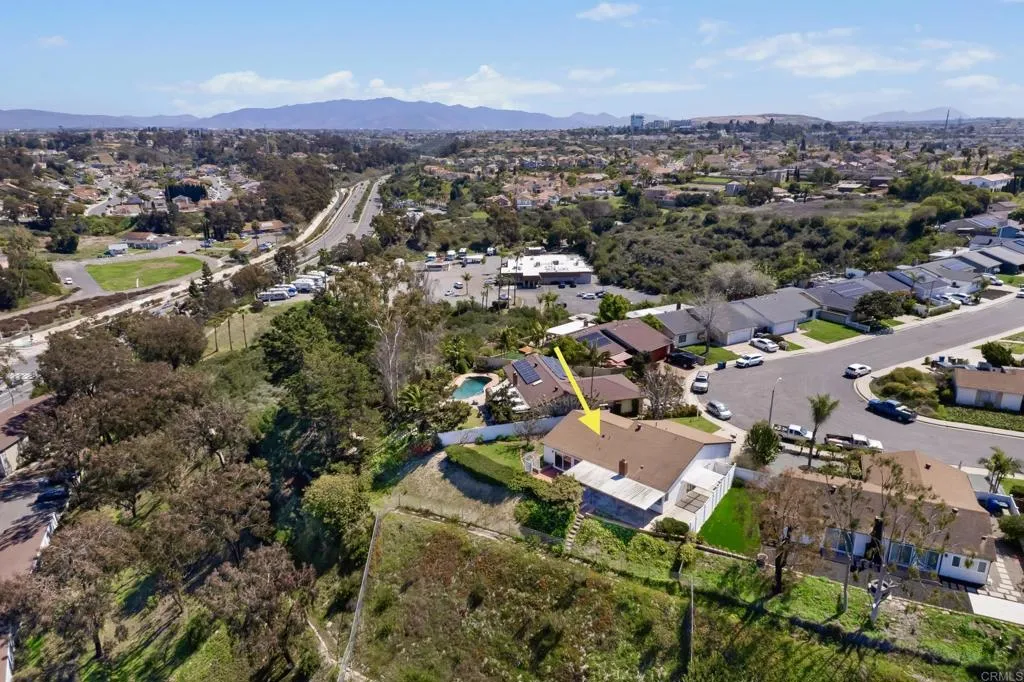664 Mariposa Circle