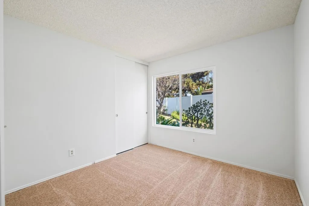 664 Mariposa Circle