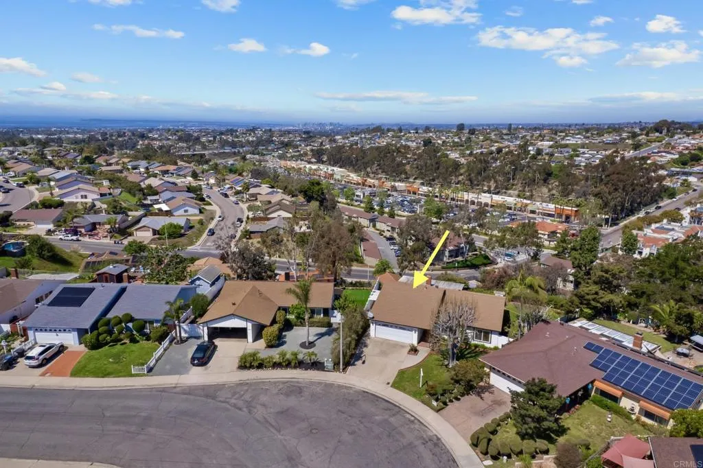 664 Mariposa Circle