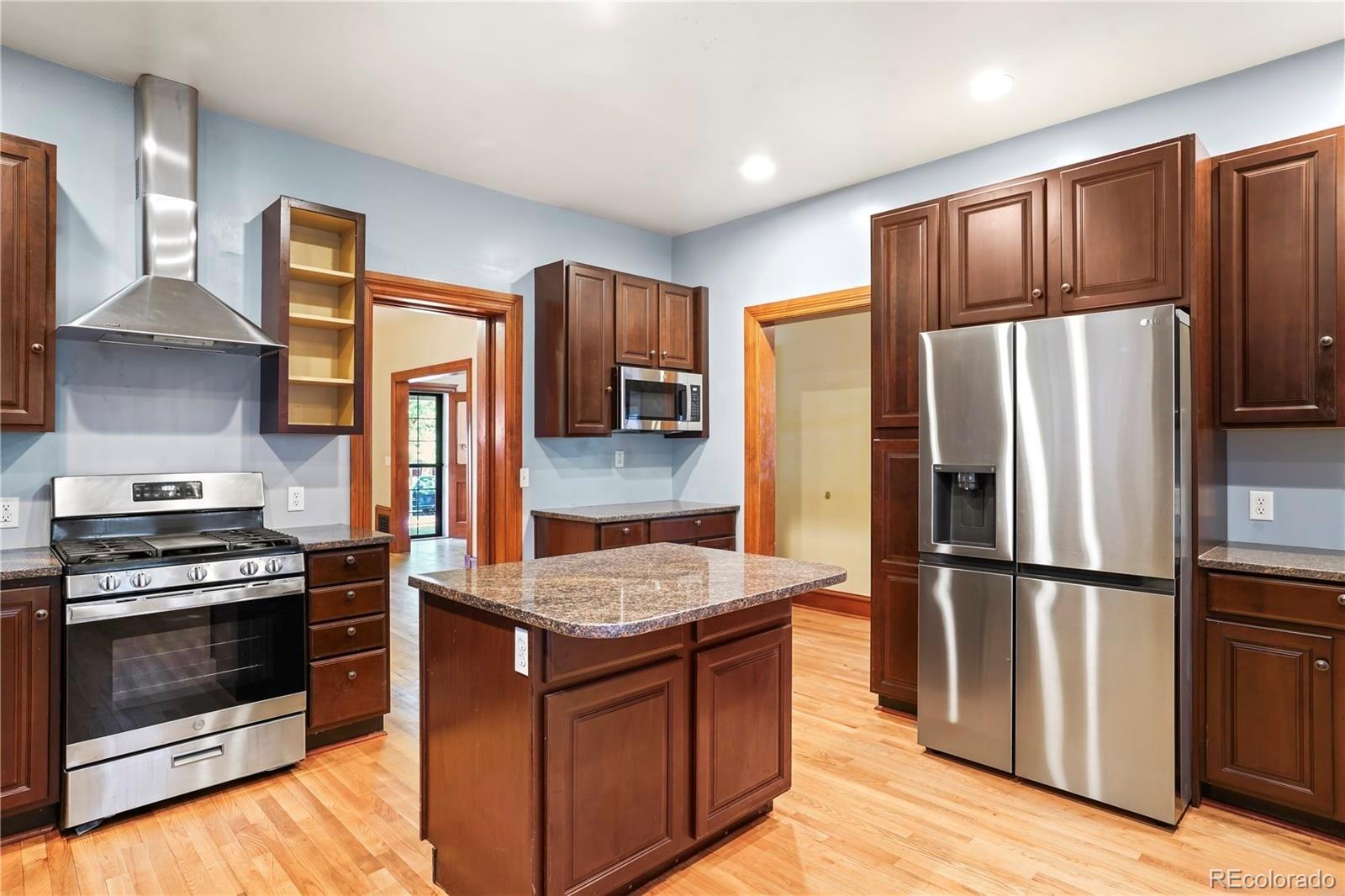 840 N Emerson Street Unit: 1