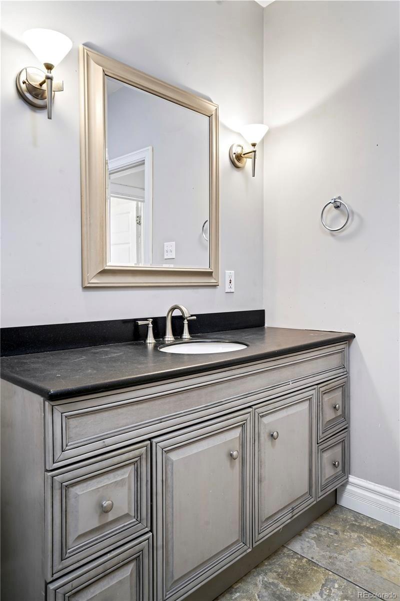 840 N Emerson Street Unit: 1