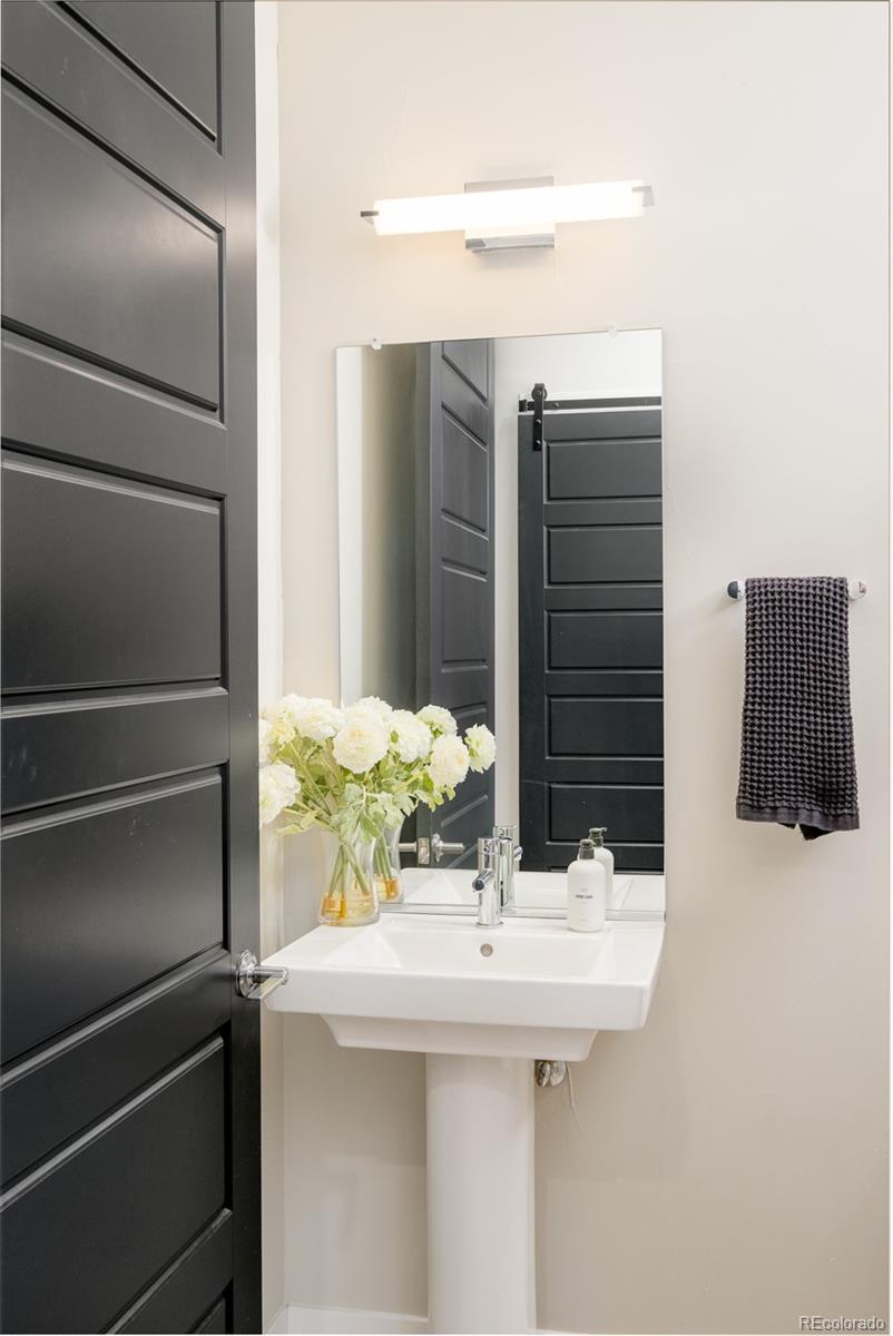 3198 Blake Street Unit: 402