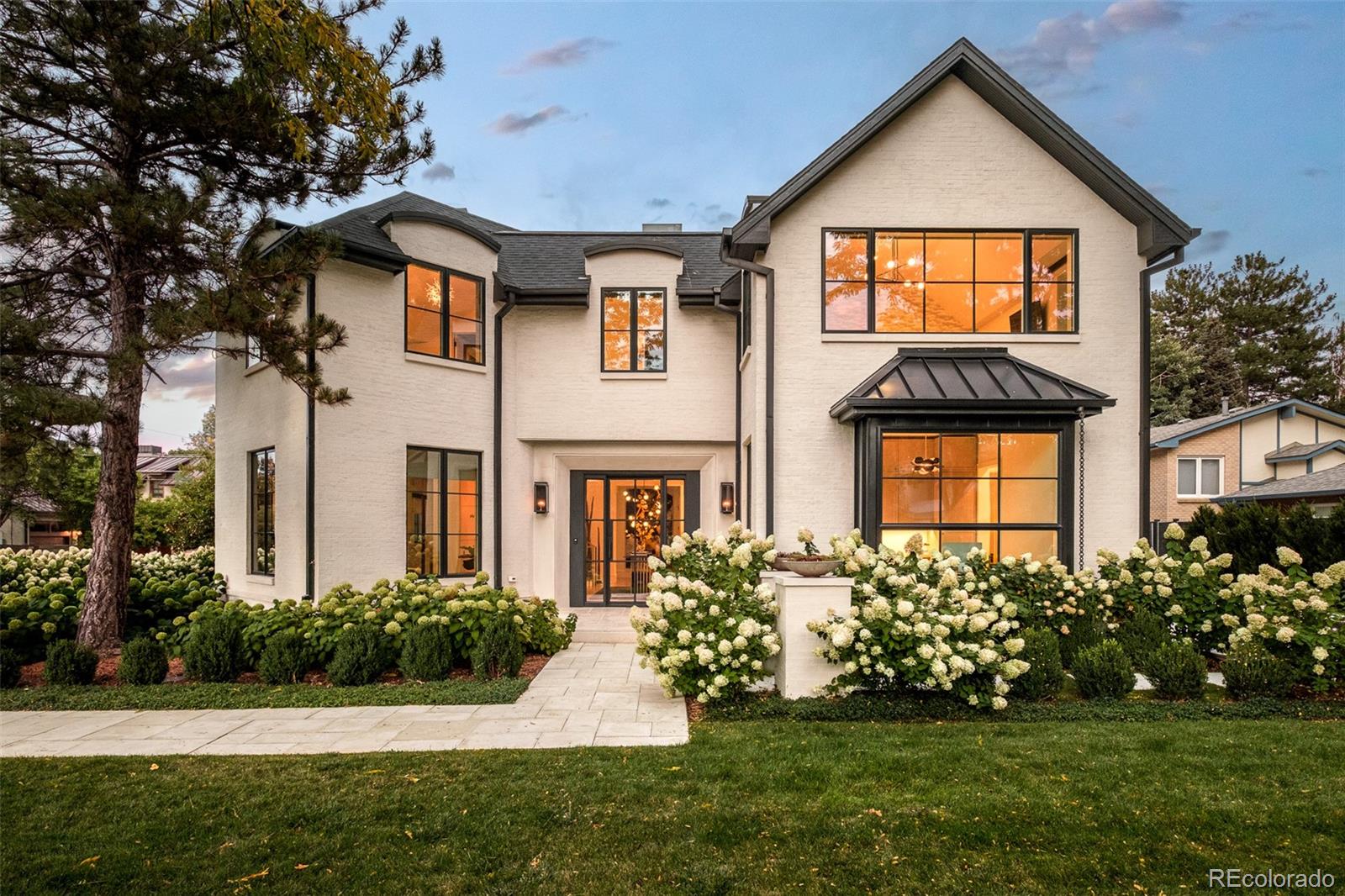 200 S Forest Street