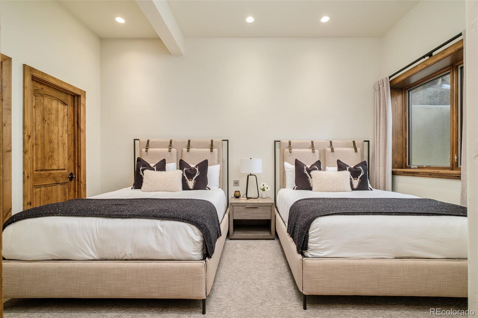 2417 Garmisch Drive Unit: B