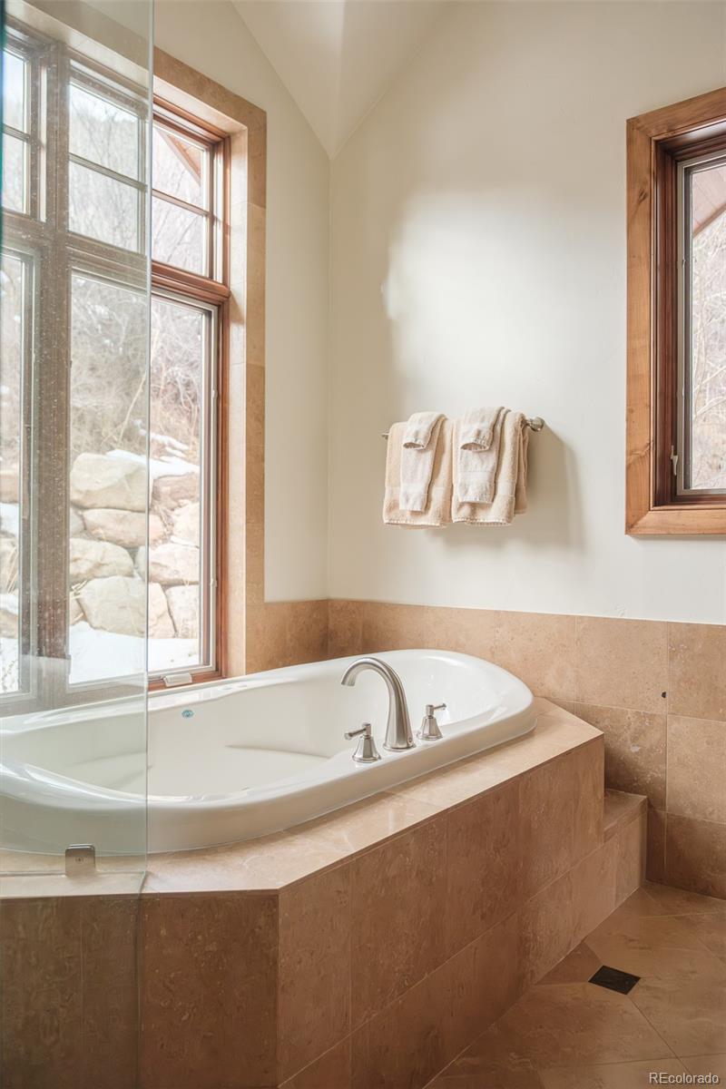 2417 Garmisch Drive Unit: B