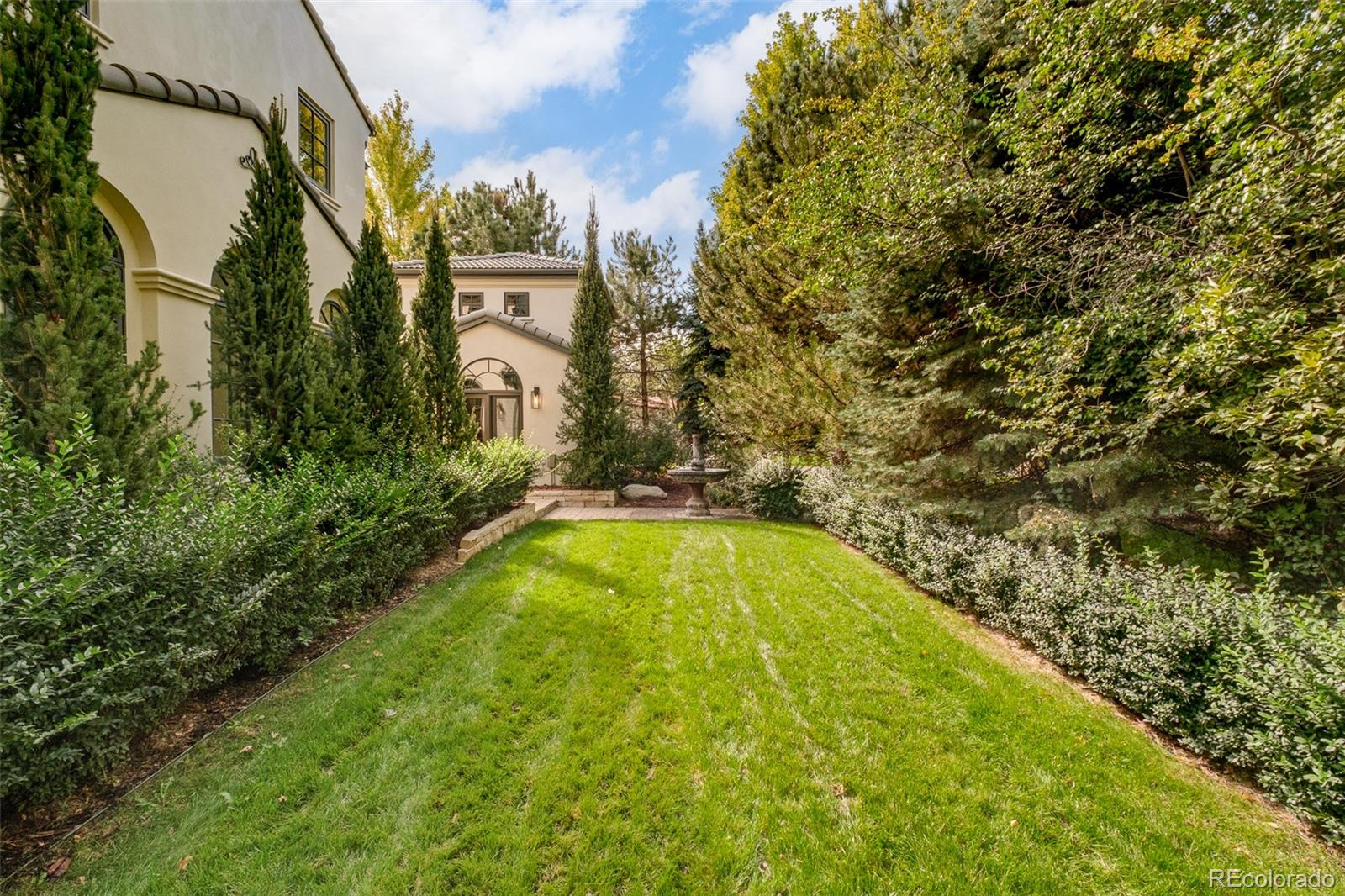 15 Foxtail Circle