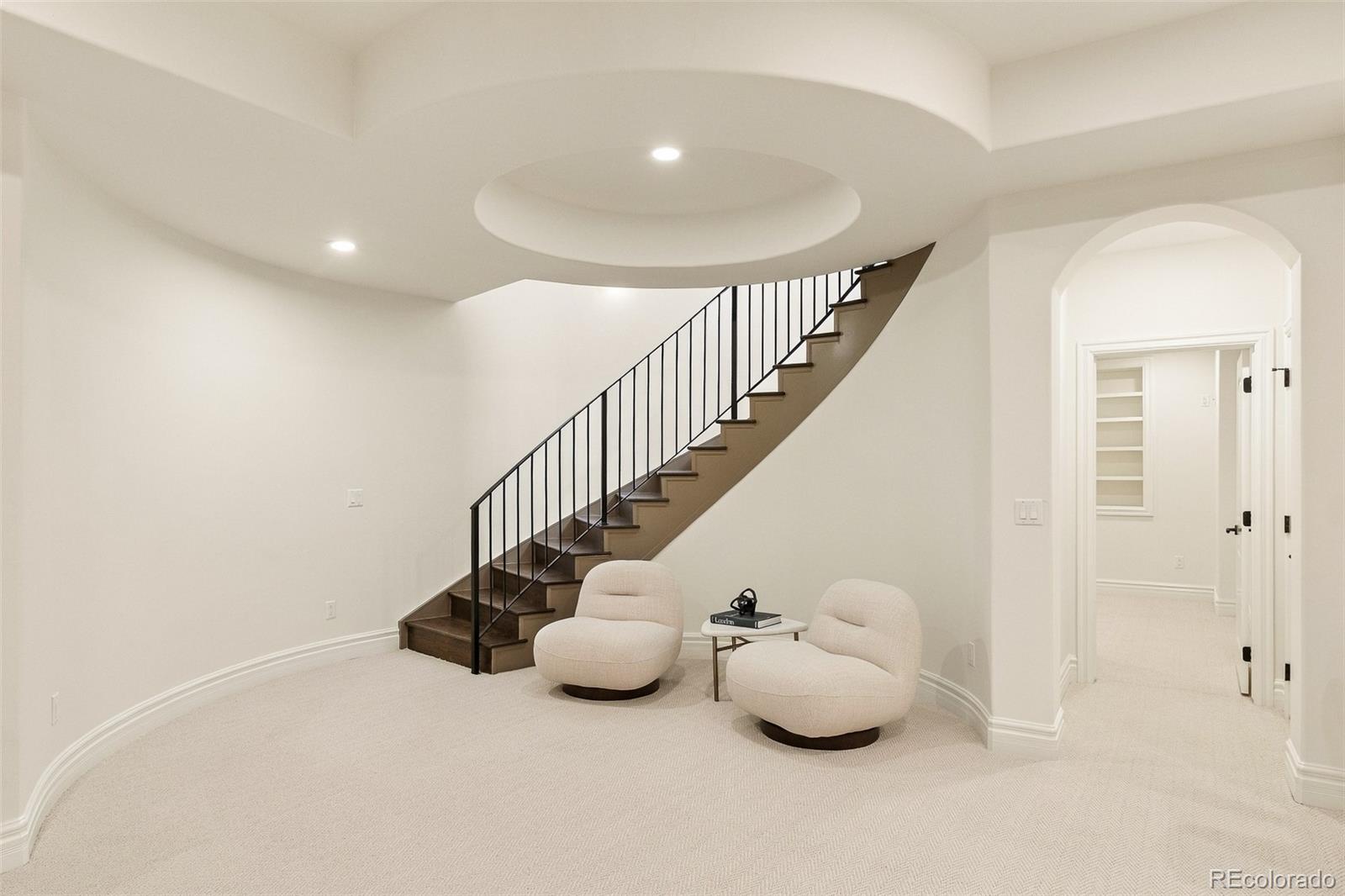 15 Foxtail Circle