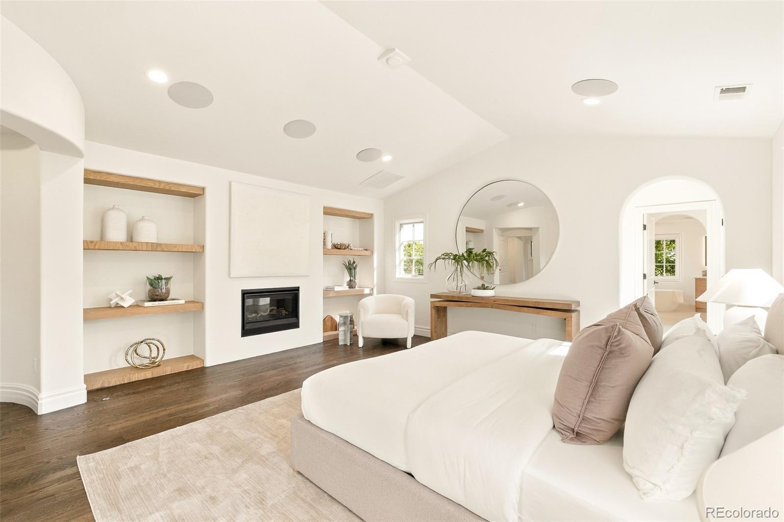 15 Foxtail Circle