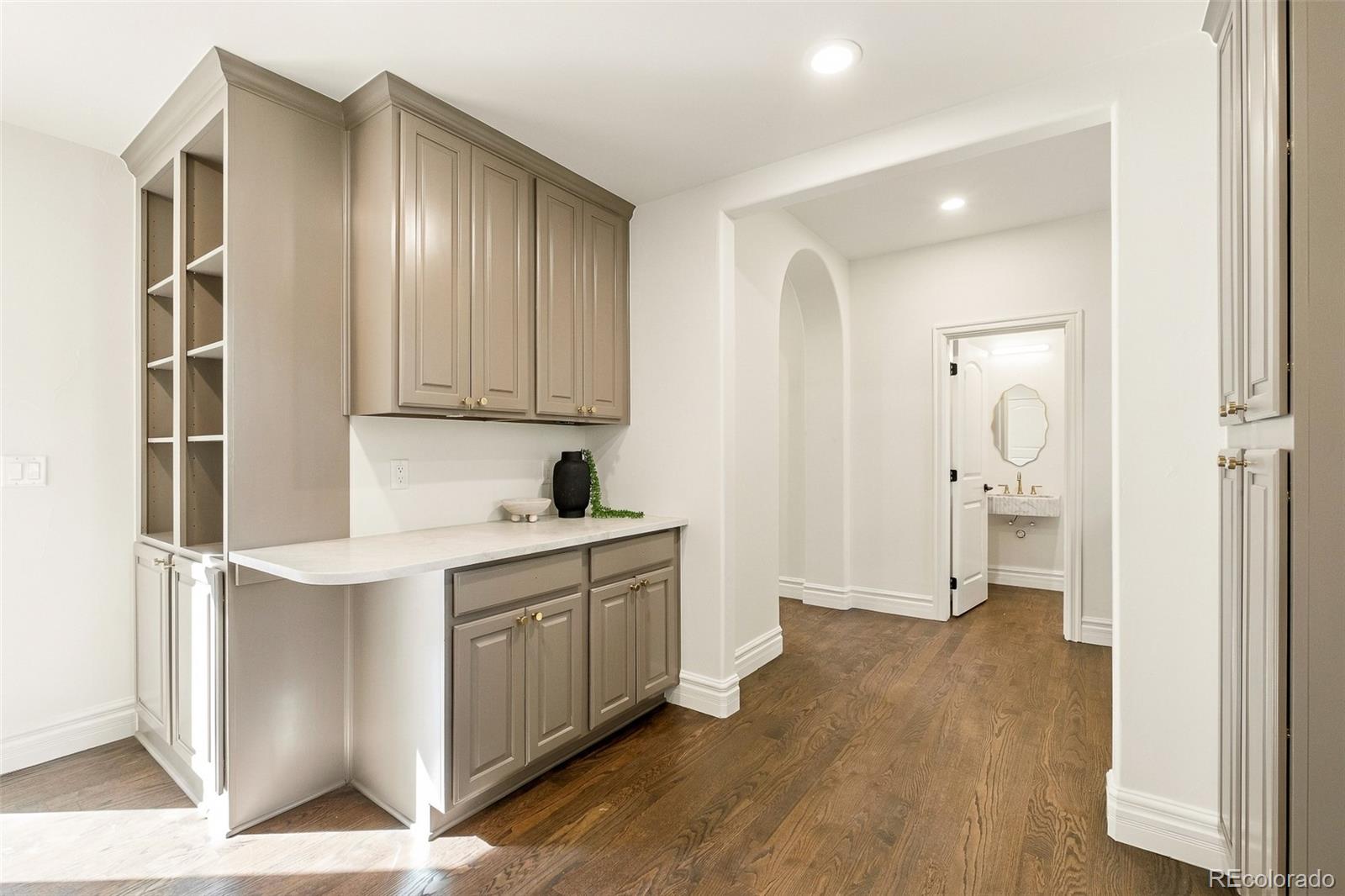 15 Foxtail Circle