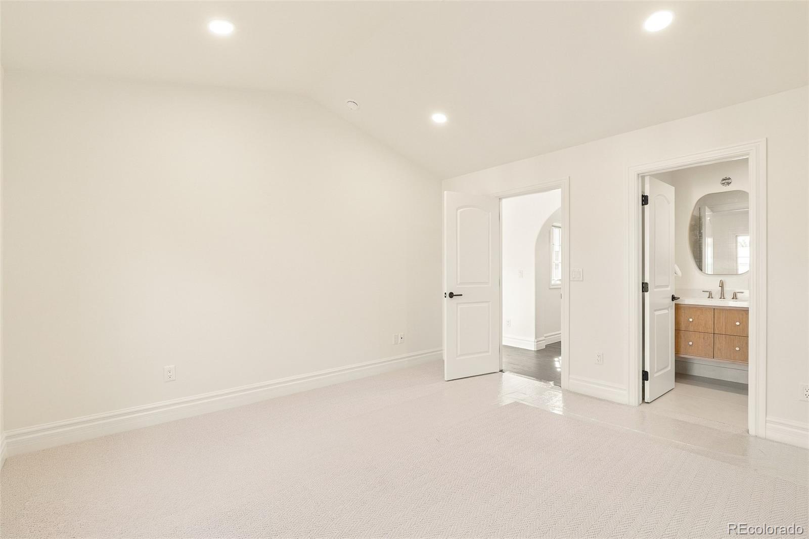 15 Foxtail Circle