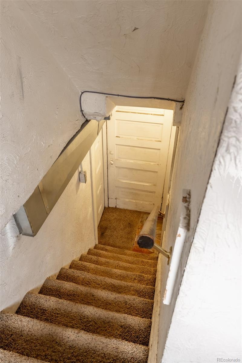 840 N Emerson Street Unit: 6