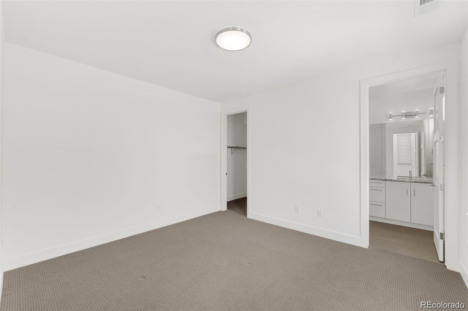 838 Ash Street Unit: 6