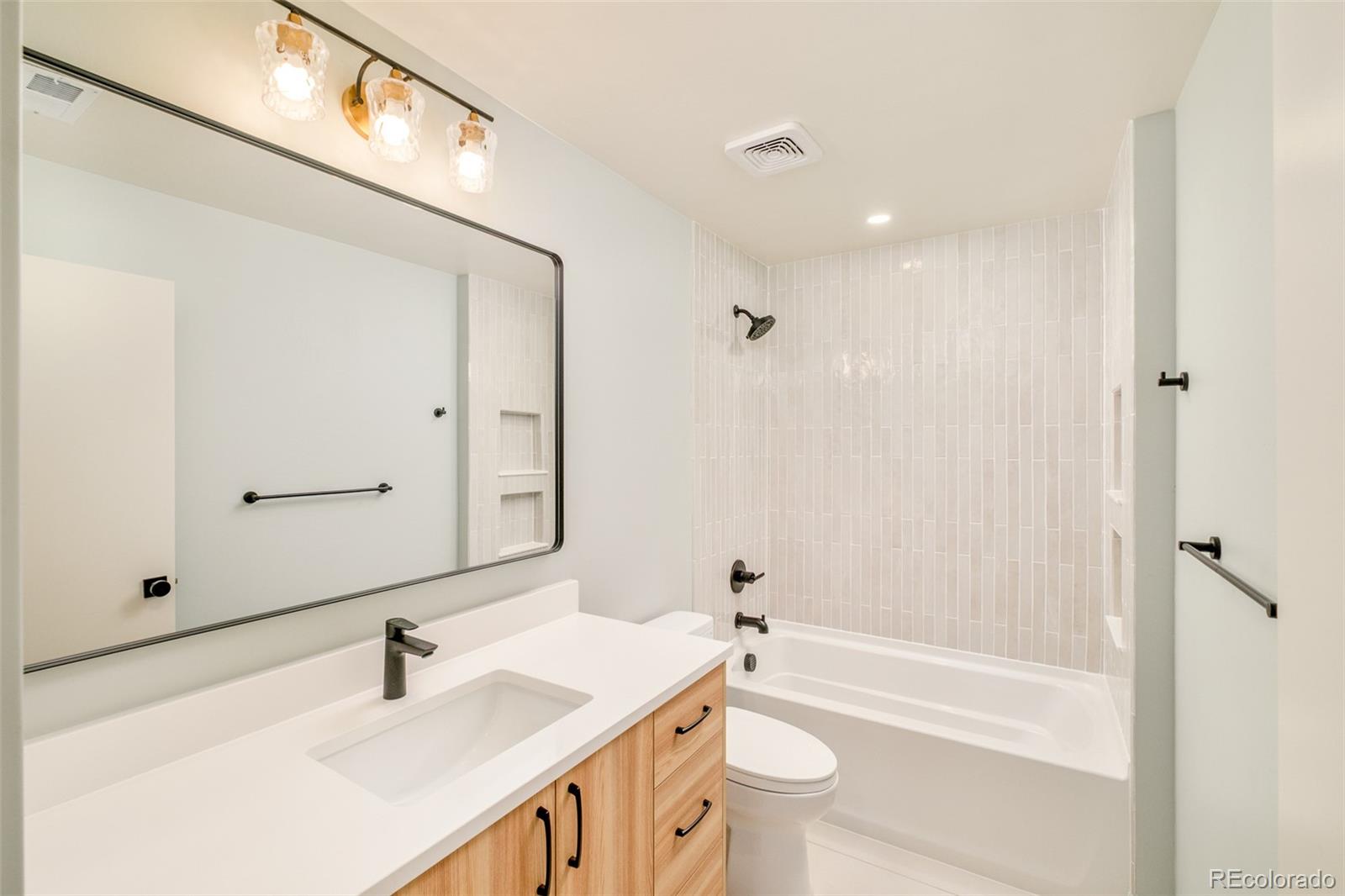 2162 S Grant Street Unit: 1